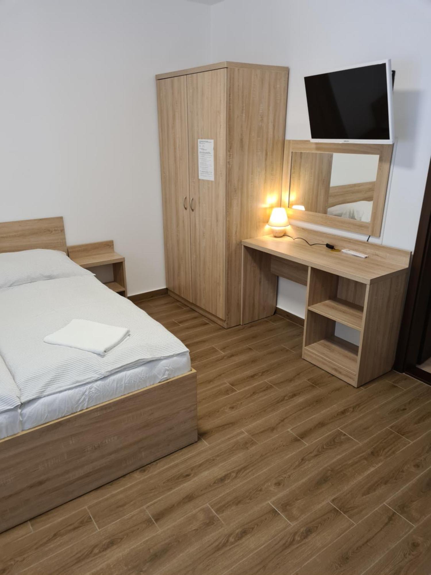 Tancsics Vendeghaz Hotel Siofok Ruang foto