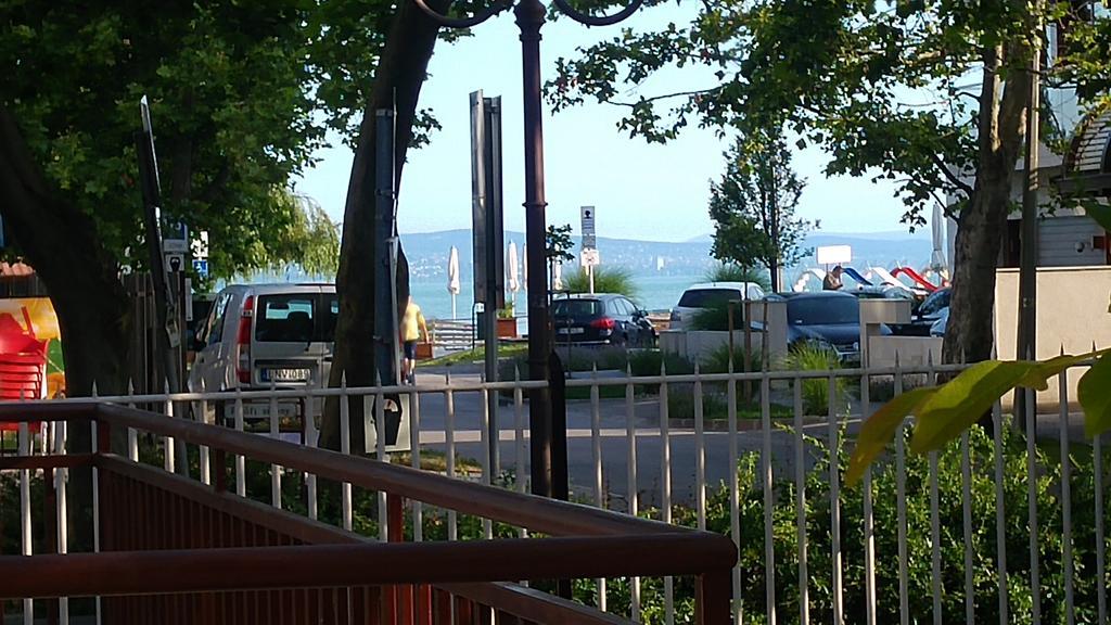 Tancsics Vendeghaz Hotel Siofok Bagian luar foto