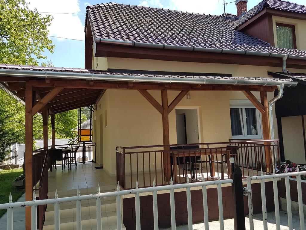 Tancsics Vendeghaz Hotel Siofok Bagian luar foto